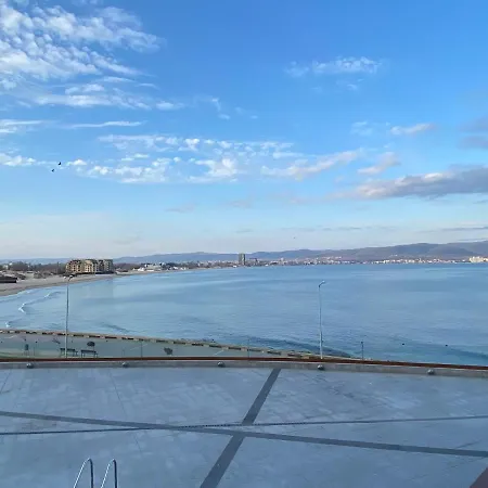 Paradiso B 210 Private Sea View