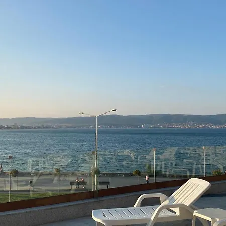 Paradiso B 210 Private Sea View