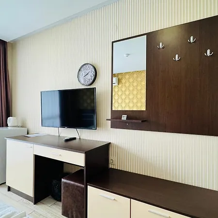 Paradiso B 210 Private Sea View