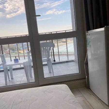 アパート Paradiso B 210 Private Sea View ネセバル
