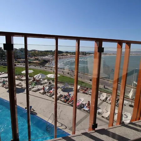 Paradiso B 210 Private Sea View