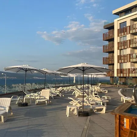 Paradiso B 210 Private Sea View アパート ネセバル