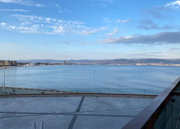 Paradiso B 210 Private Sea View